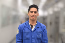 A profile image of Vic Montano